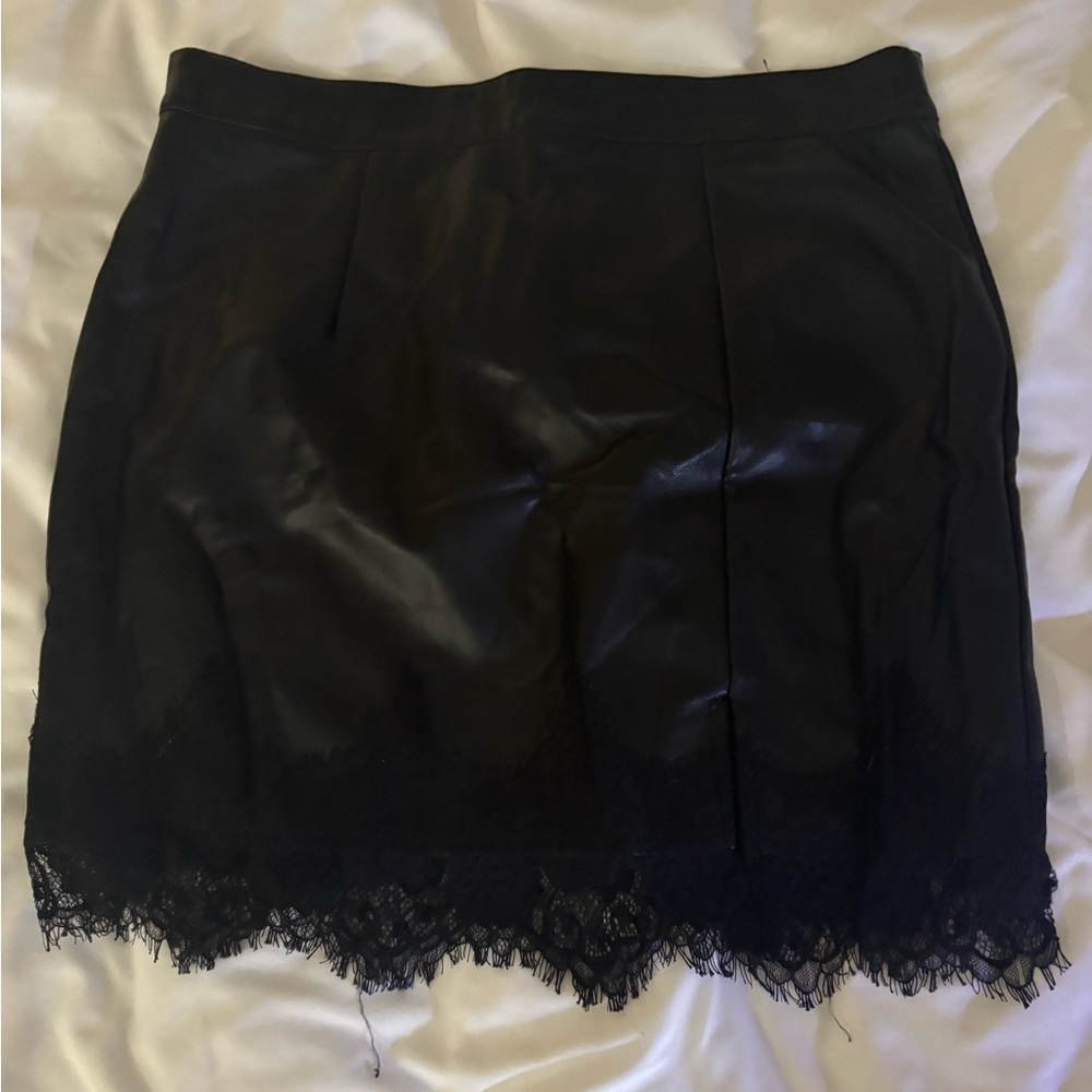 Elegant Black Lace Trim Skirt